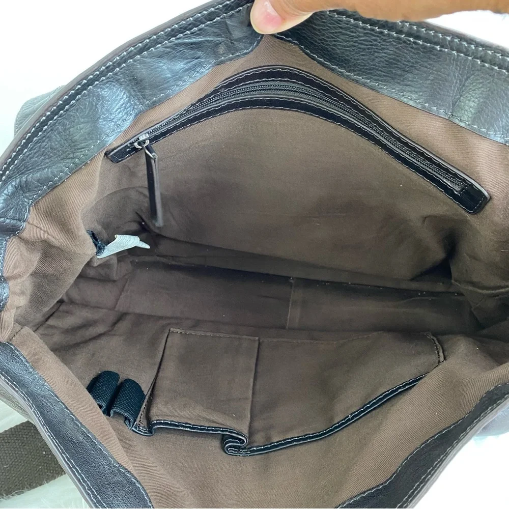 Kenneth Cole Reaction Chocolate Brown Leather Briefcase/Messenger Bag